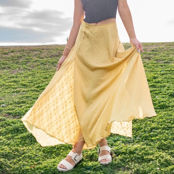 free people ♡ make you mine 1/2 half slip lace satin skirt bitter oil yellow - Picture 12 of 13
